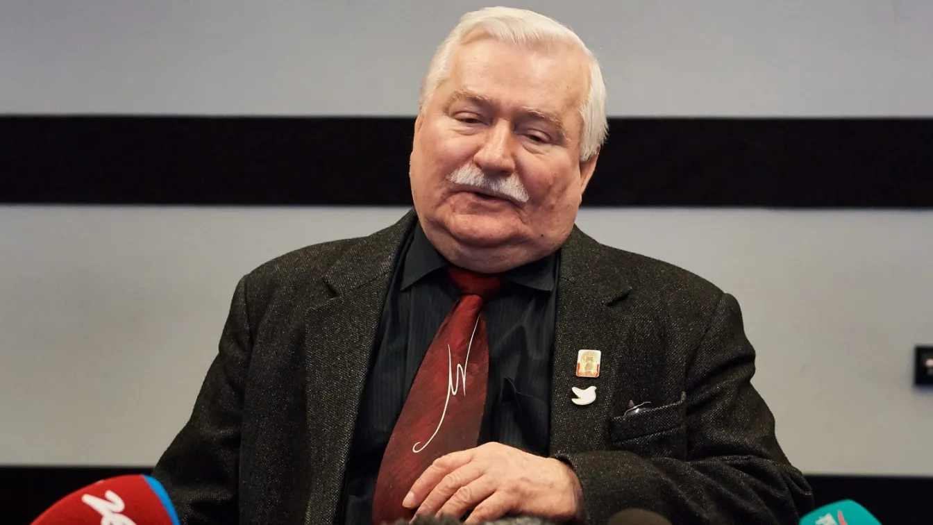 Лех Валенса: Не съм бил доносник, обвиненията са унизителни