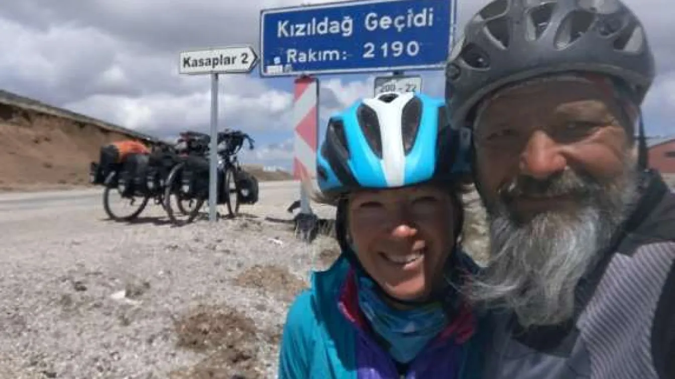 Да изминеш 17 000 км с колело, за да видиш сина си на олимпийски игри