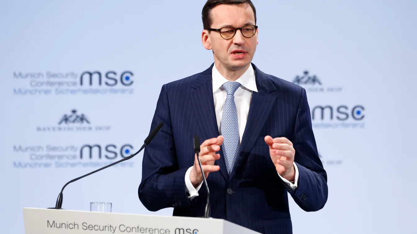 Полша пое курс към пълна 
