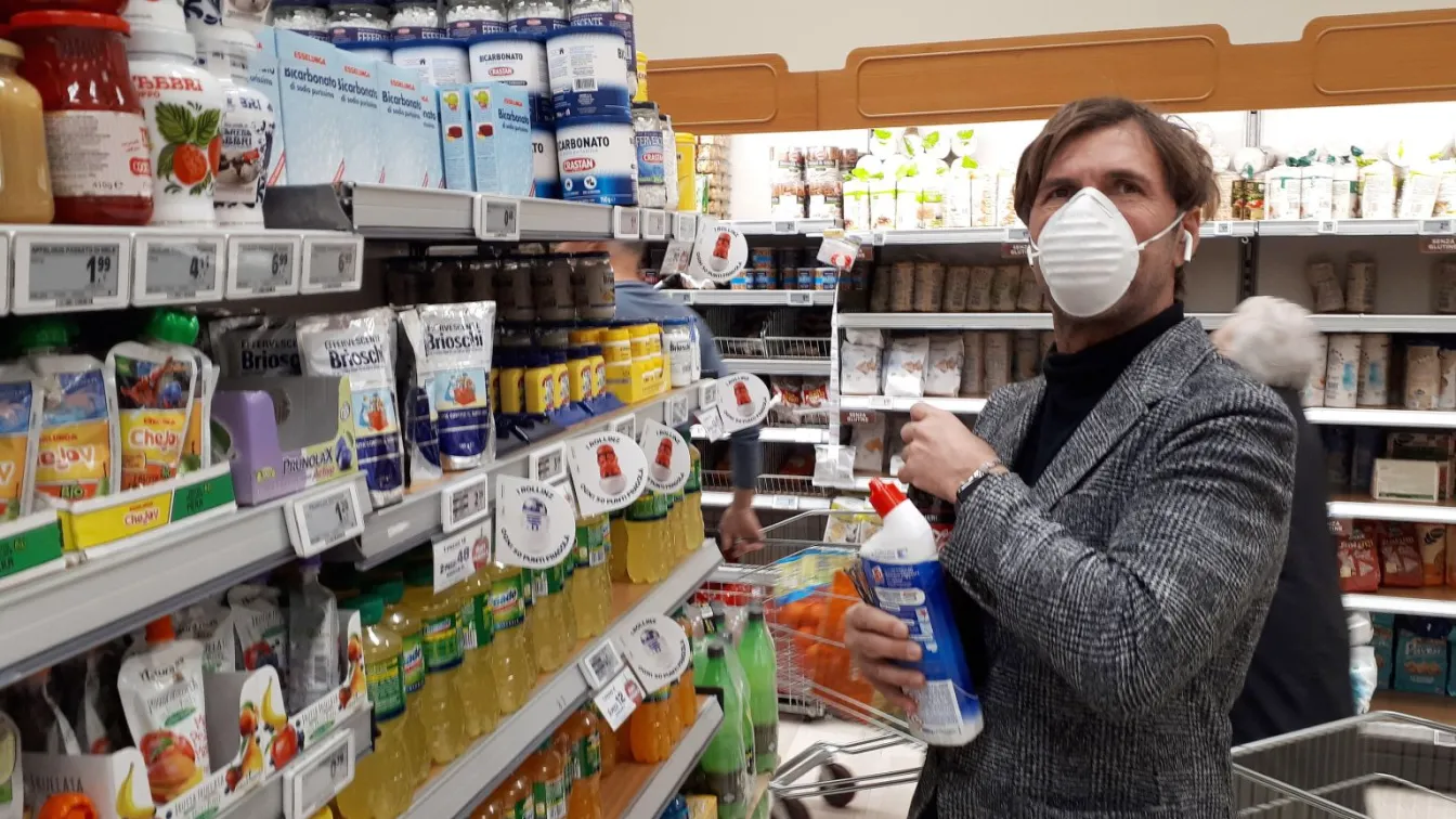 Сънародниците ни в Италия за коронавируса: Има паника 