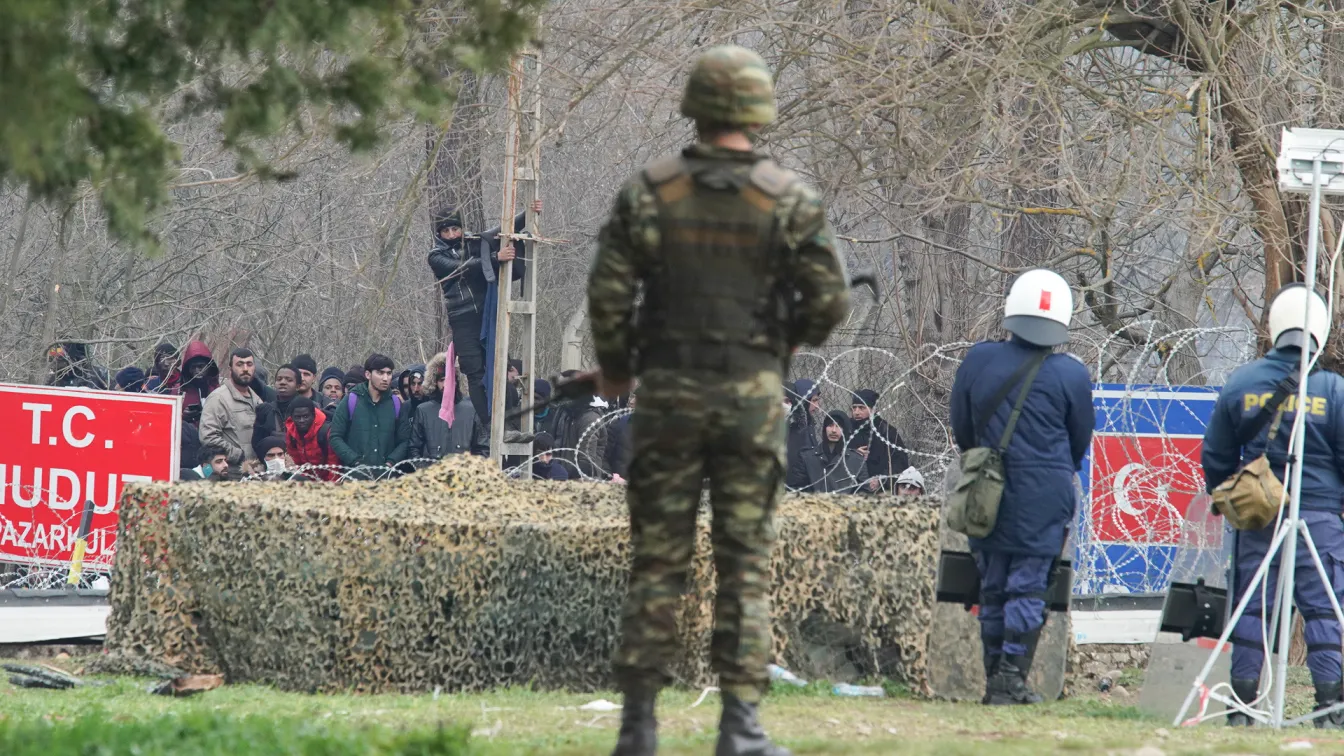 Гърция започва военни учения с истински боеприпаси на границата с Турция