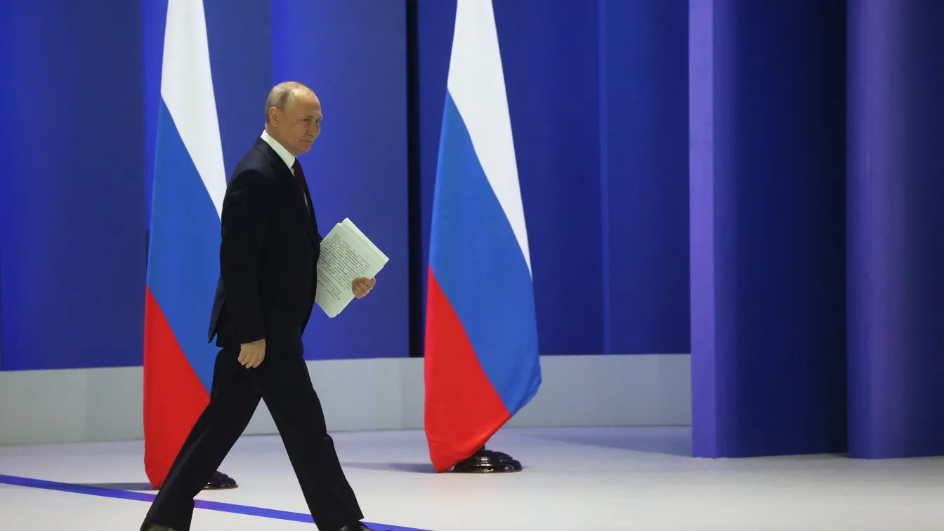 Владимир Путин предприема обиколка, САЩ упрекнаха Ханой