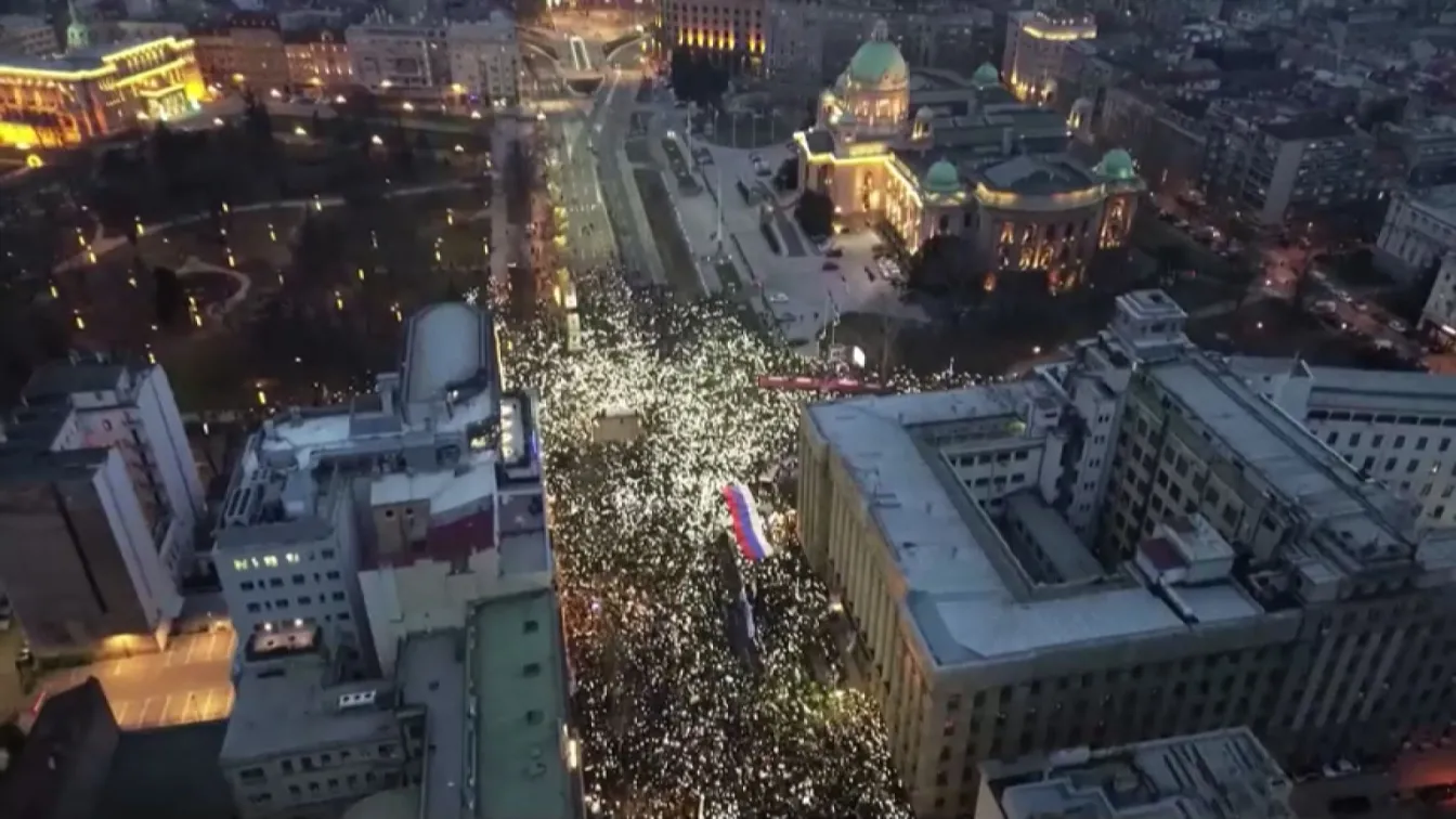 „Два месеца по телевизията в Сърбия не се спомена за протестите“