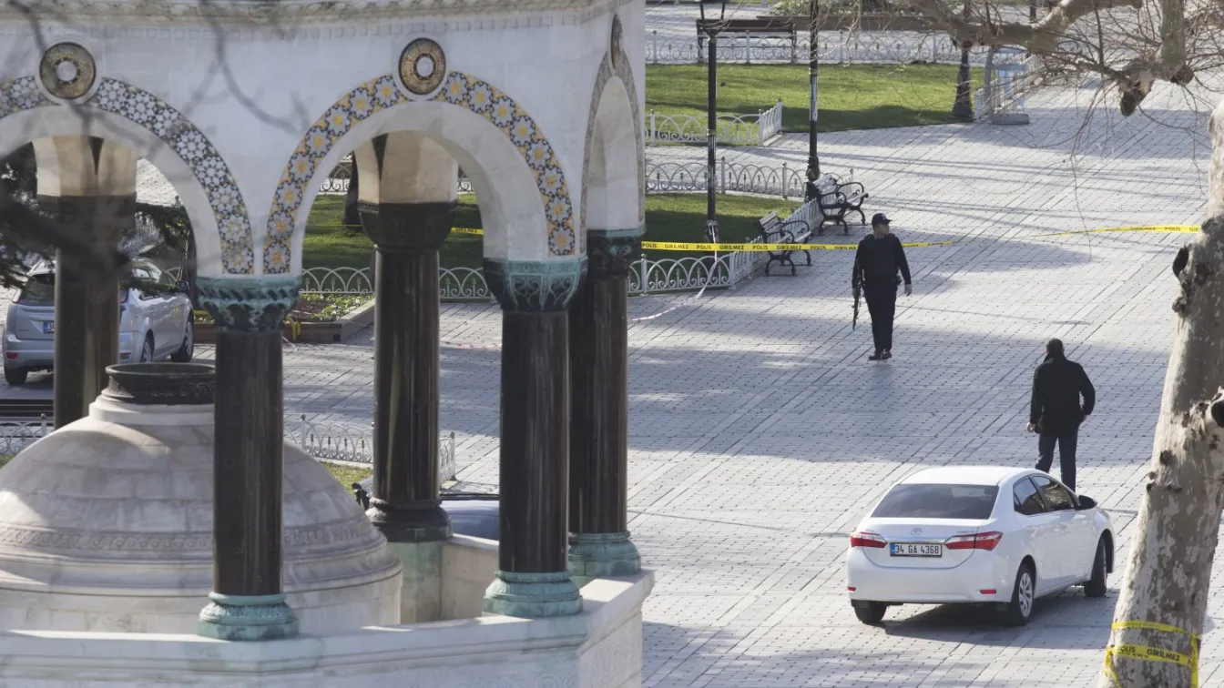Турската полиция задържа трима руснаци по подозрения в тероризъм