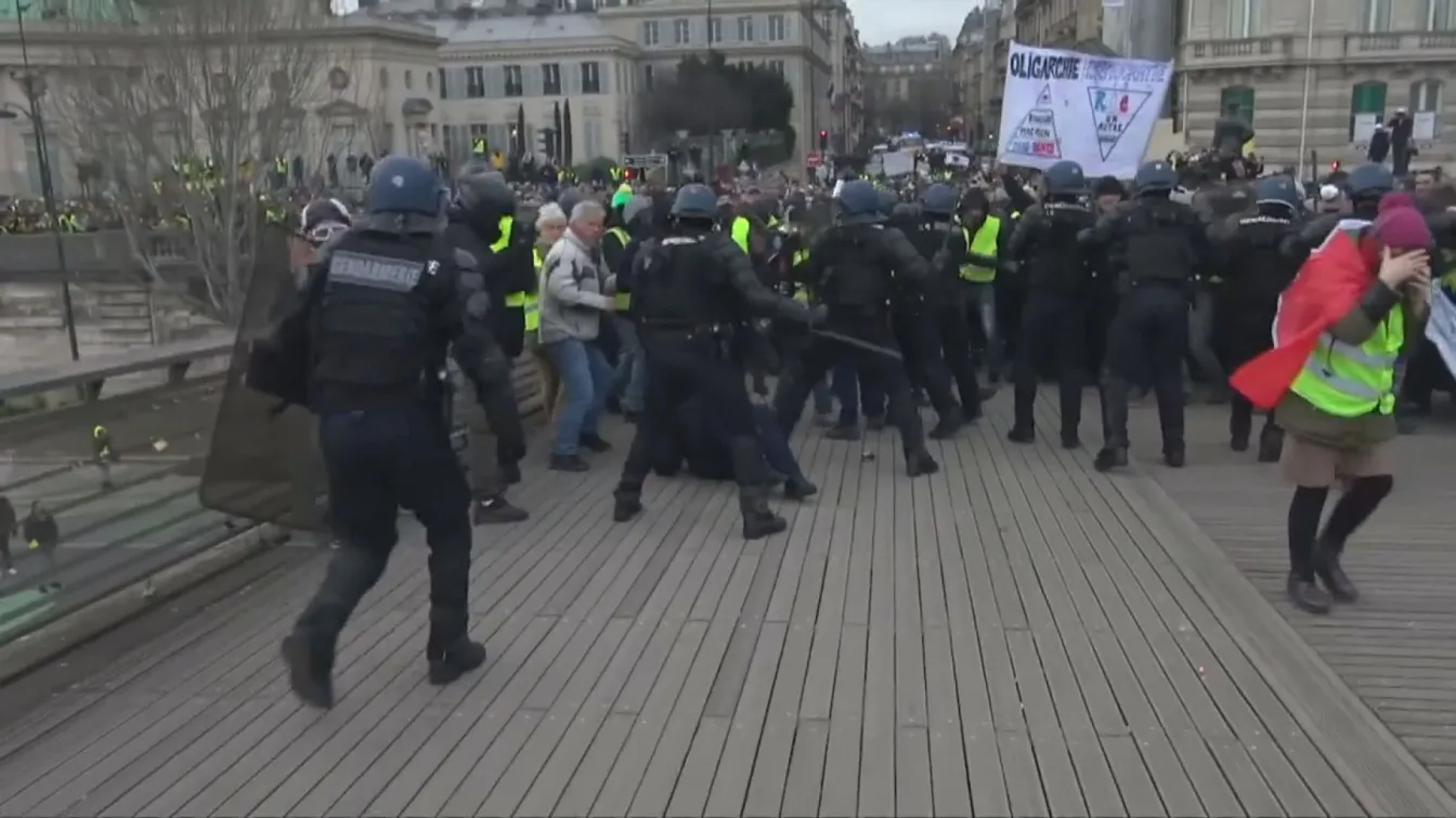 Нови мерки срещу вандализма на протестите във Франция