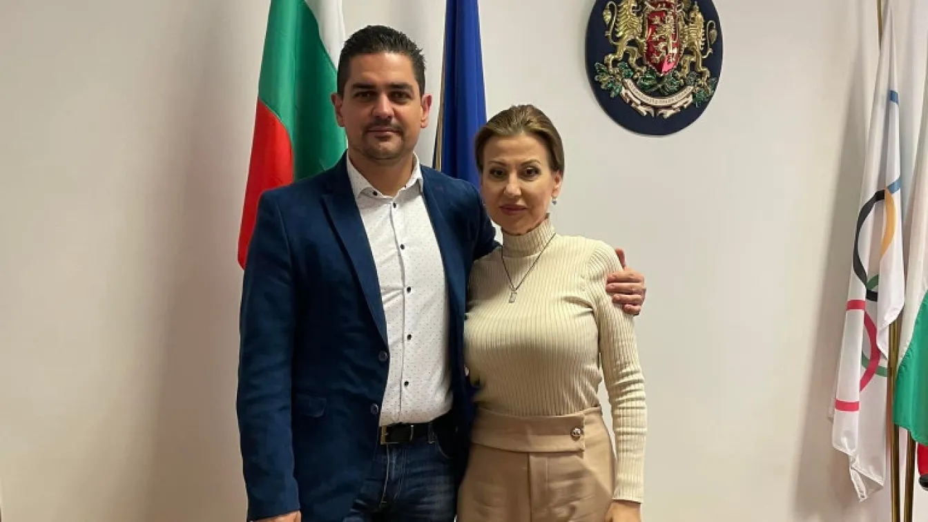 Илиана Раева и Радостин Василев заровиха томахавките