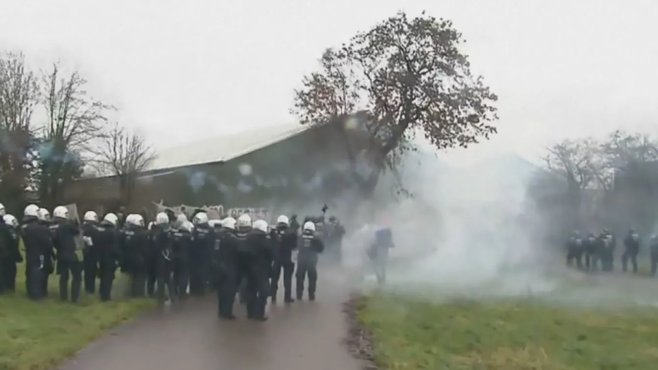 Сблъсъци между полиция и протестиращи в Германия