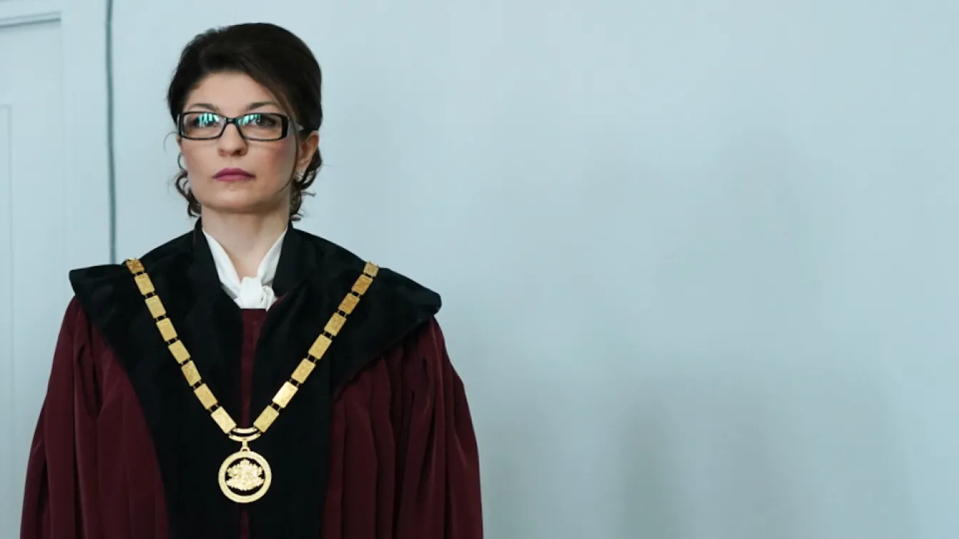 Десислава Атанасова: Демерджиев разпространява неверни твърдения