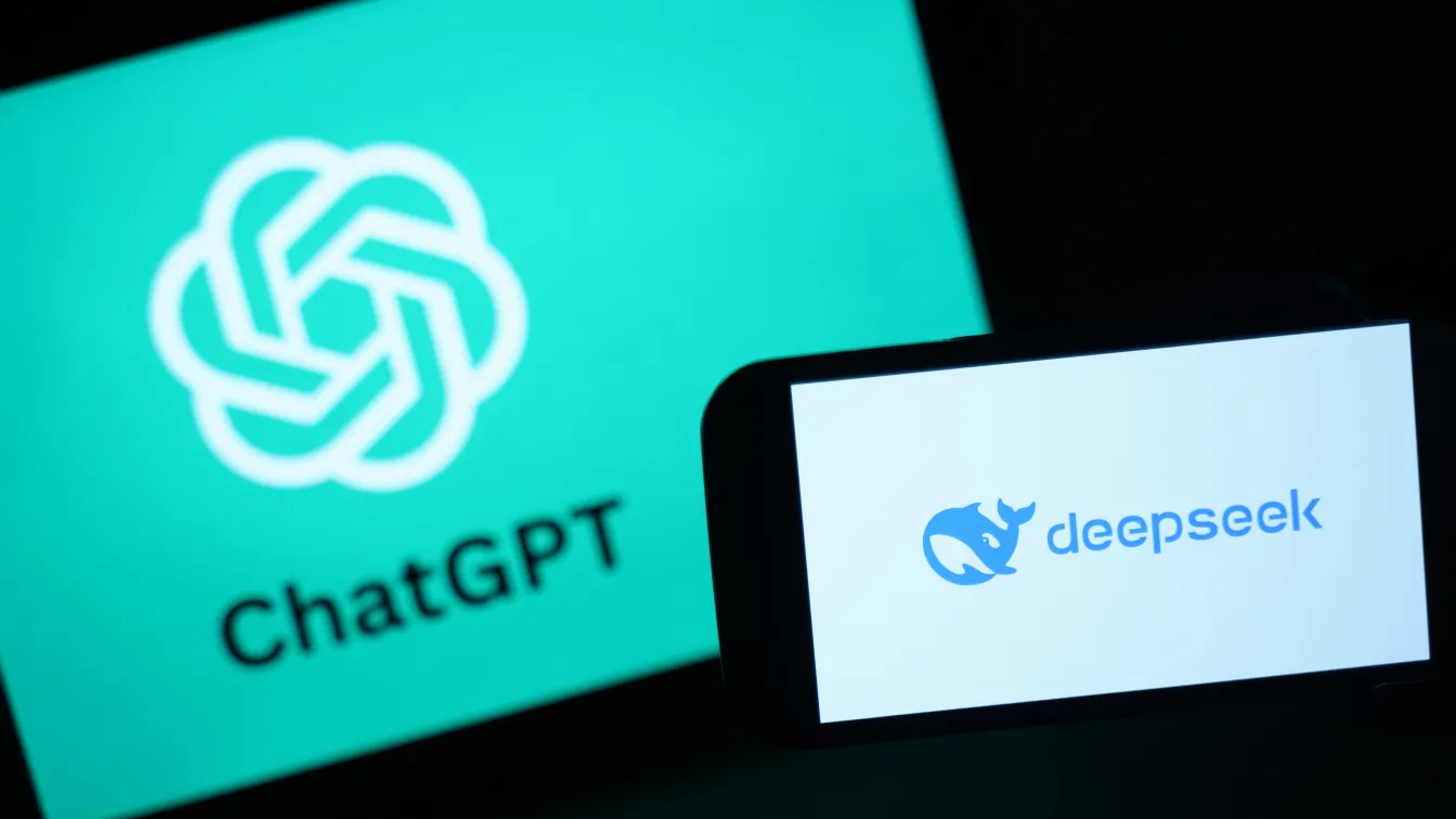 Защо чатботът DeepSeek цензурира въпроси свързани с Китай?