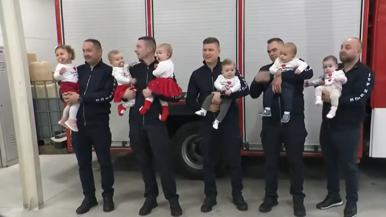 Бейби бум в пожарна служба: 8 огнеборци стават бащи в рамките на 11 месеца (ВИДЕО)