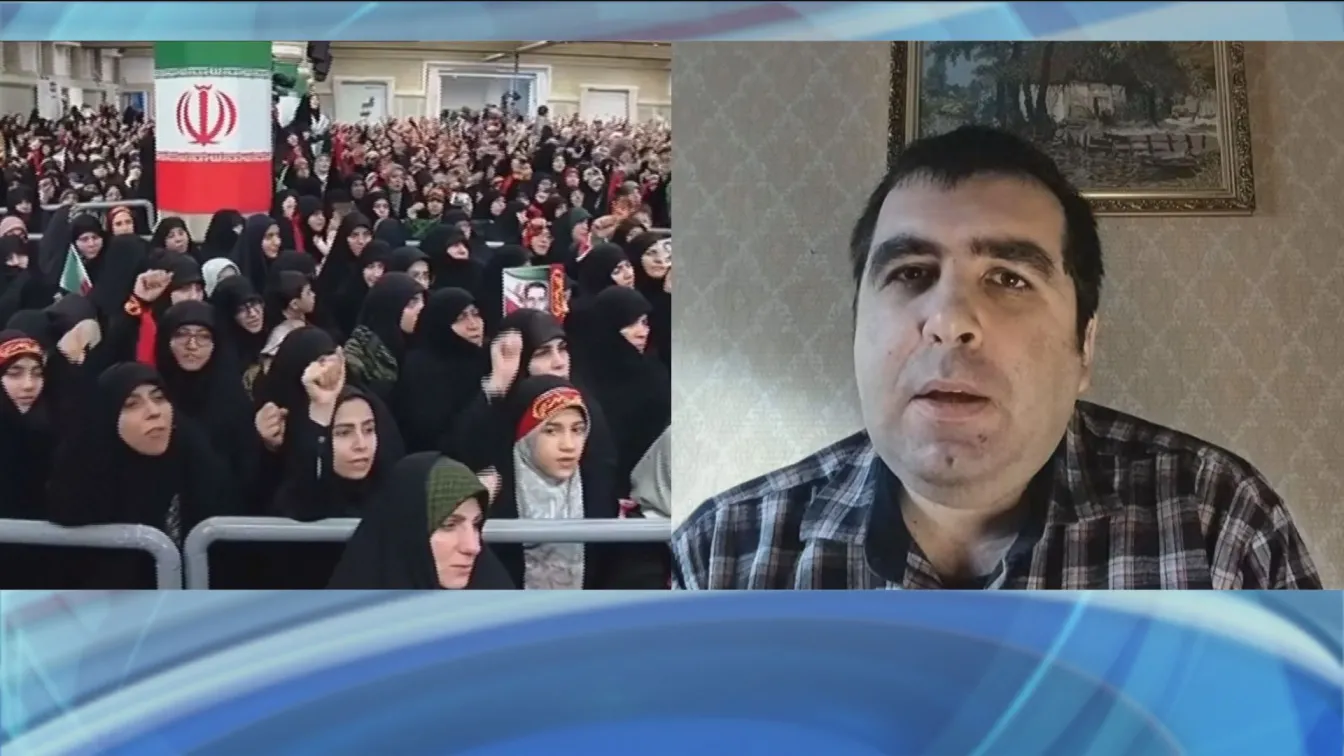 „Тук вече не става дума за хиджаб, а за оцеляване“: Бунтът в Иран през погледа на Владимир Митев