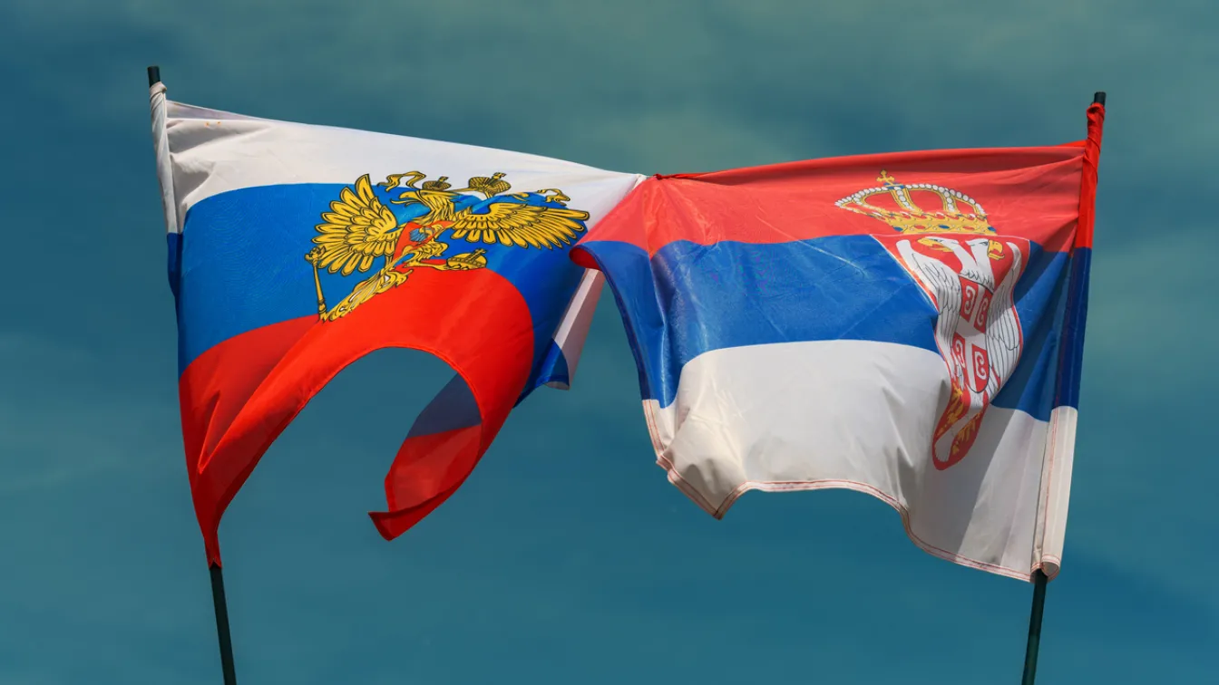 „Политико“: Русия и Сърбия тестват заедно звукови оръдия, ползват животни 