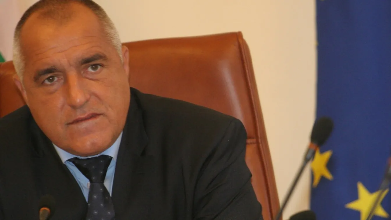 Да тръгнат без договори, глупостта им минава всякакви граници