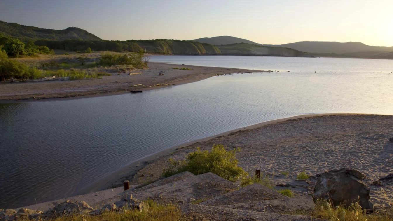 Вода към водата води