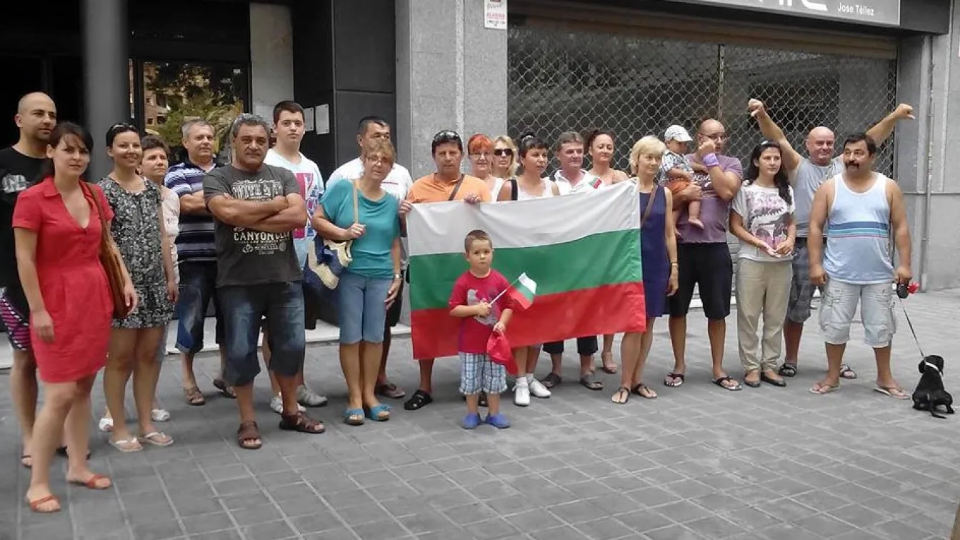 Българите във Валенсия подкрепят протестите