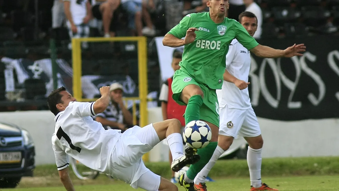 Берое вгорчи дебюта на Асен Букарев, взе 3 точки от мача със Славия