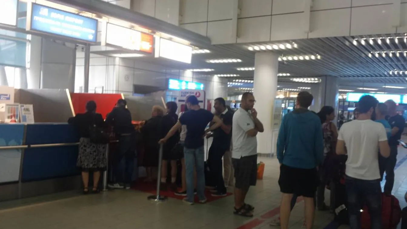 Отменени полети от и за Турция днес