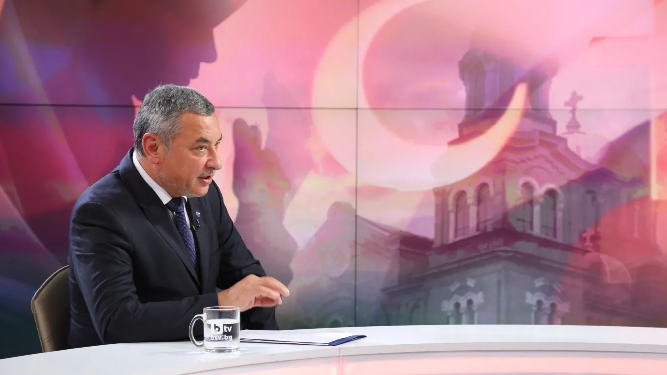 Валери Симеонов за Турция: Свидетели сме на преврат, който води към диктатура