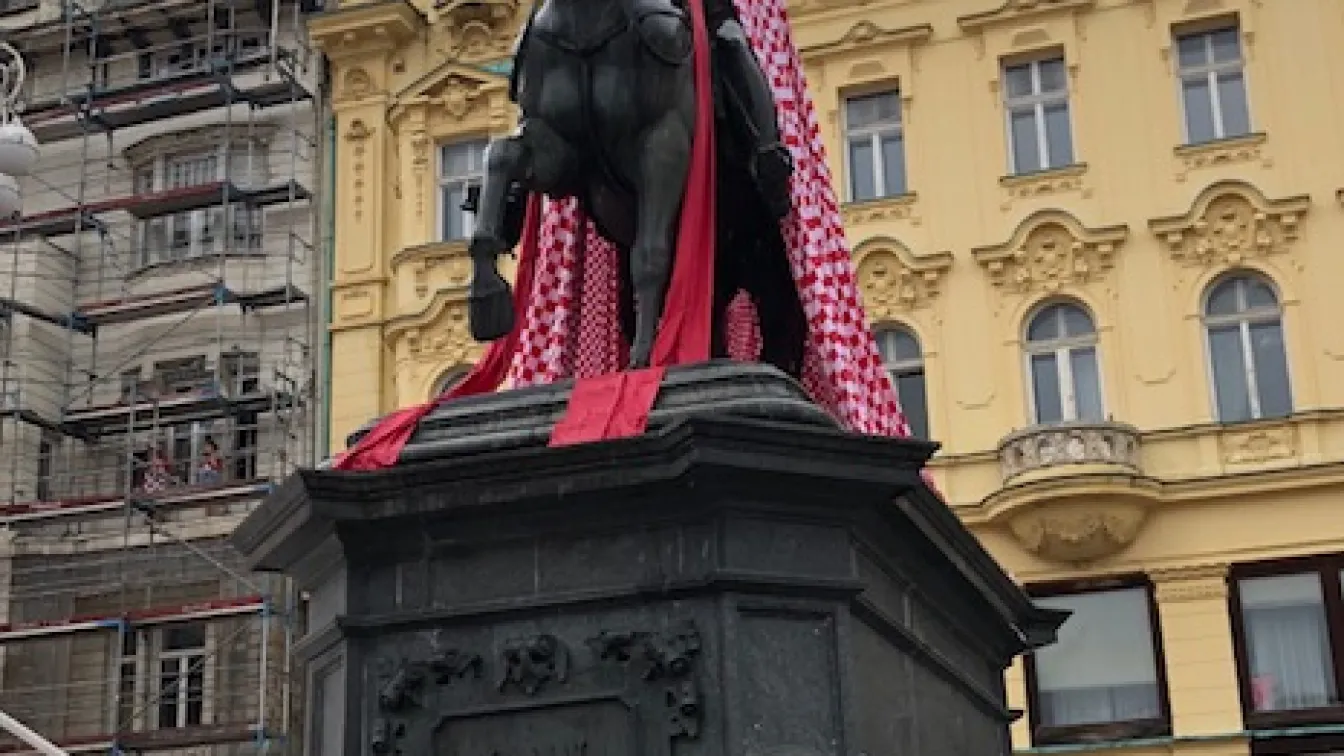 Карирана лудост