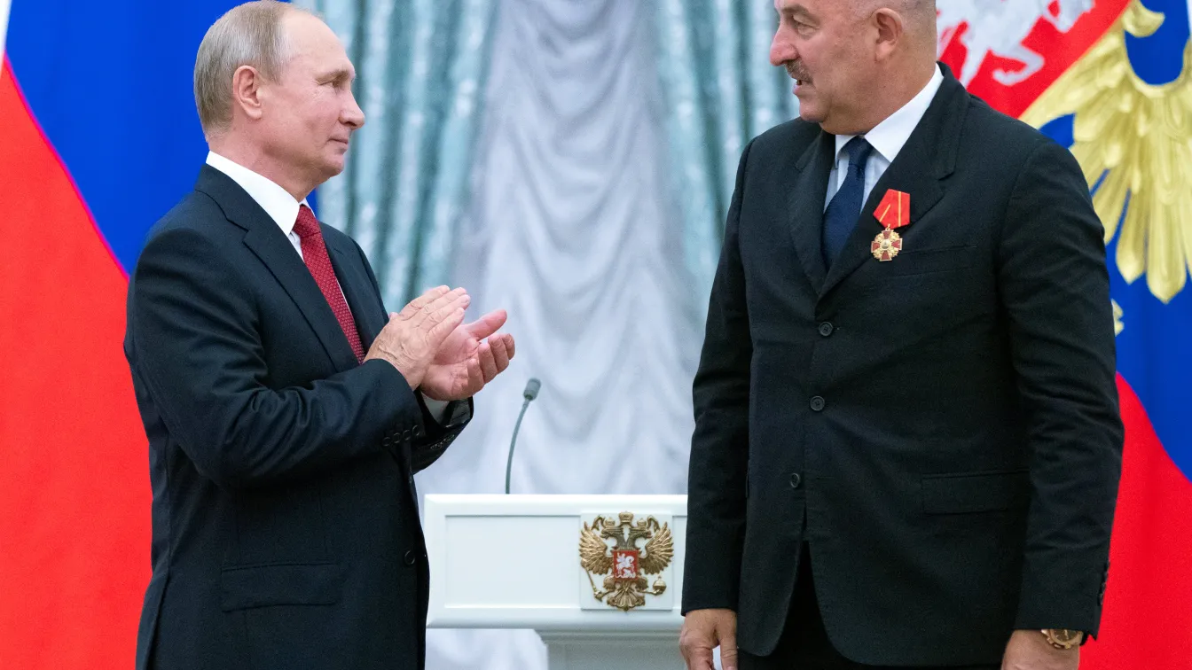 Руските волейболисти скочиха на Путин заради заслужилите майстори на спорта