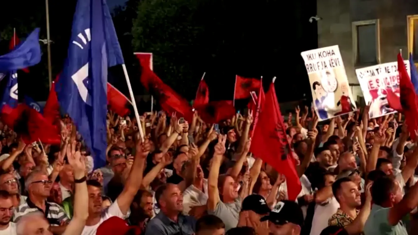 Протести срещу правителството в Албания