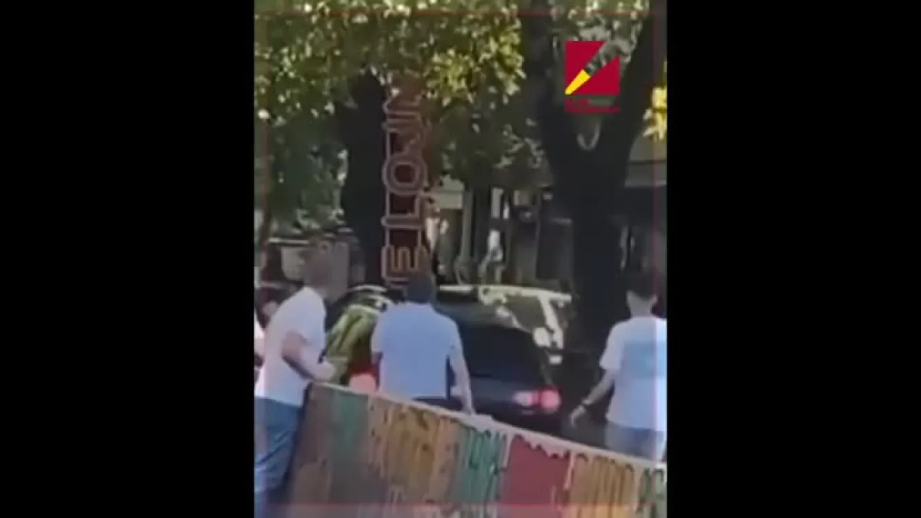 Оперират по спешност наръгания фен на Левски (ВИДЕО)