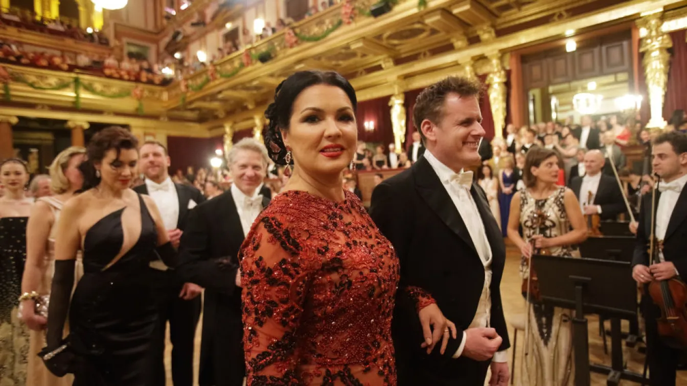 Как се прави: Прага пита Украйна за концерт на руското сопрано Анна Нетребко