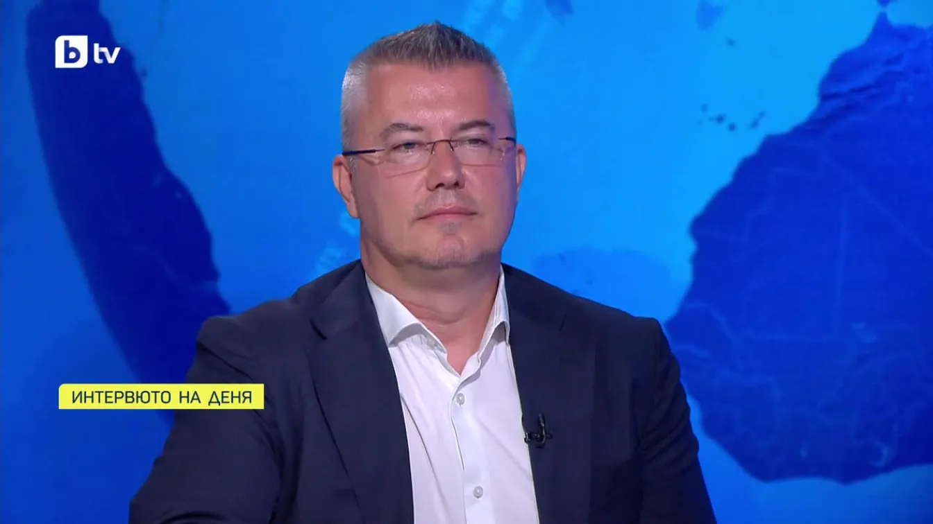 Политически анализатор: Разполагането на американски самолети в Безмер е тест за отношенията между България и САЩ