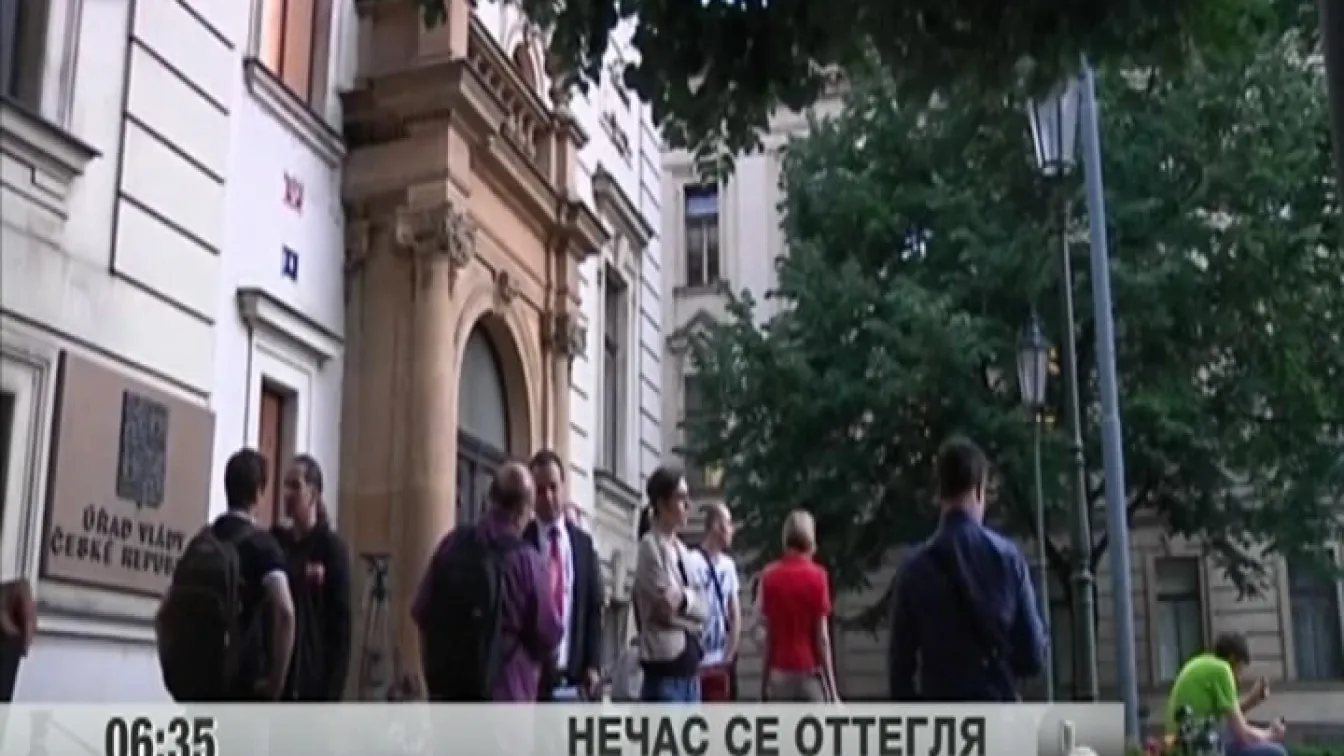 Премиерът на Чехия подава оставка днес