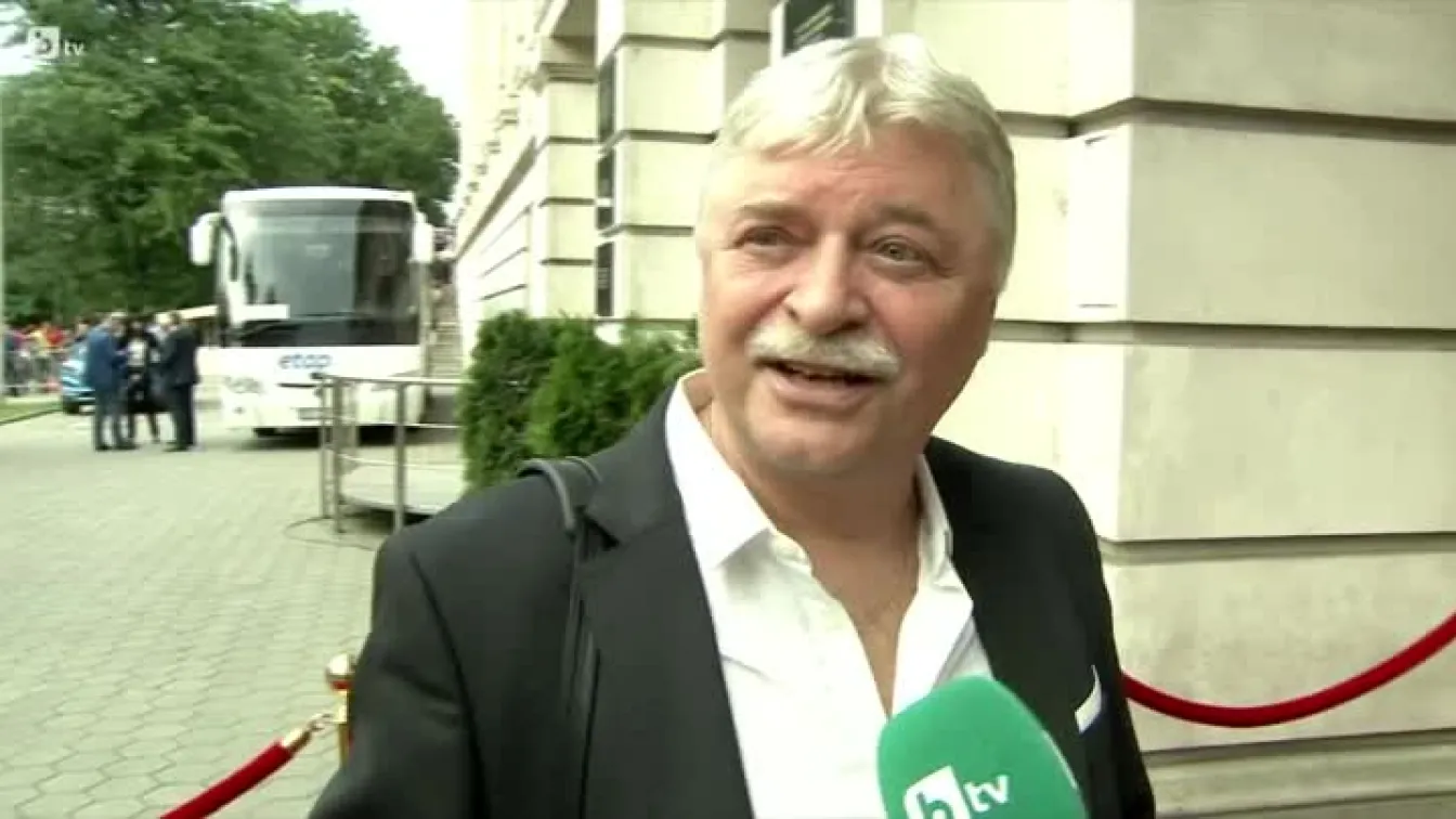 Eмил Данчев: Бербатов ще играе (ВИДЕО)