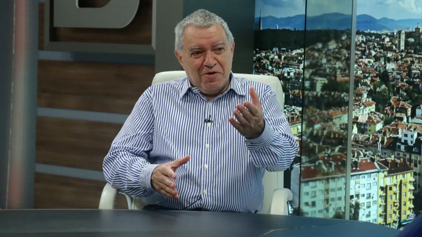 Михаил Константинов: Избори трябва да има не само в Каталуния, но и в Испания