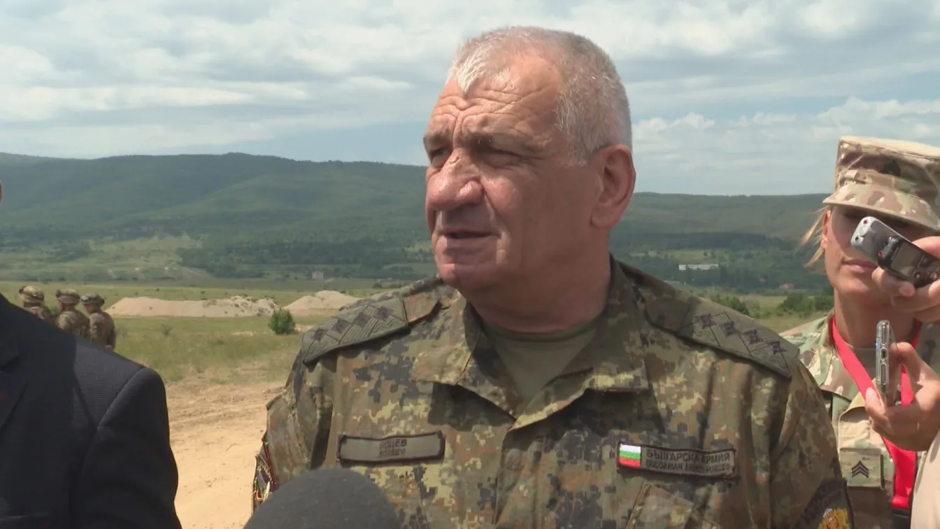 Ген. Боцев: Надявам се модернизацията на Сухопътни войски да започне следващата седмица