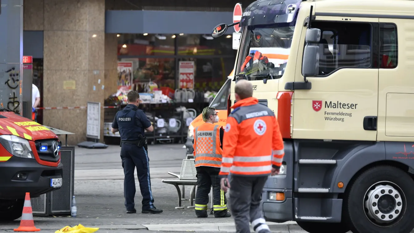 Загинали и ранени при нападение с нож в Германия