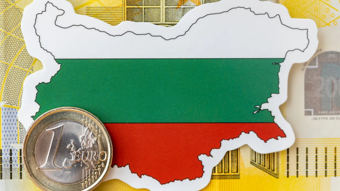 Българите ще пестят, отказват покупка на кола, жилище или ремонт