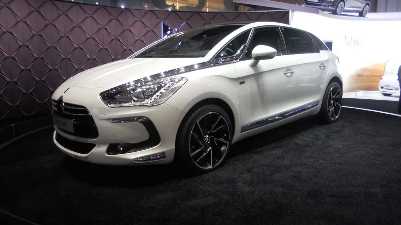 Ситроен DS 5