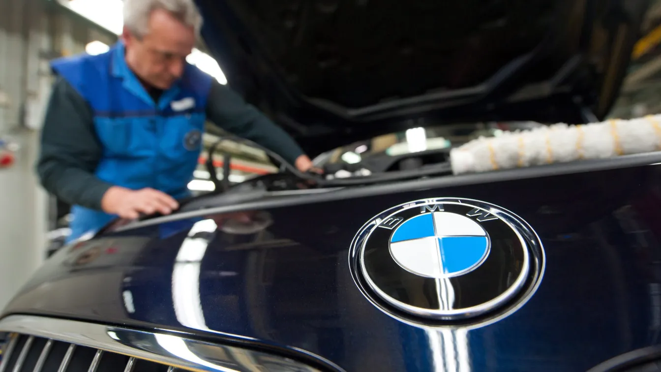BMW пуска на пазара първите си модели с предно предаване от 2014 г.