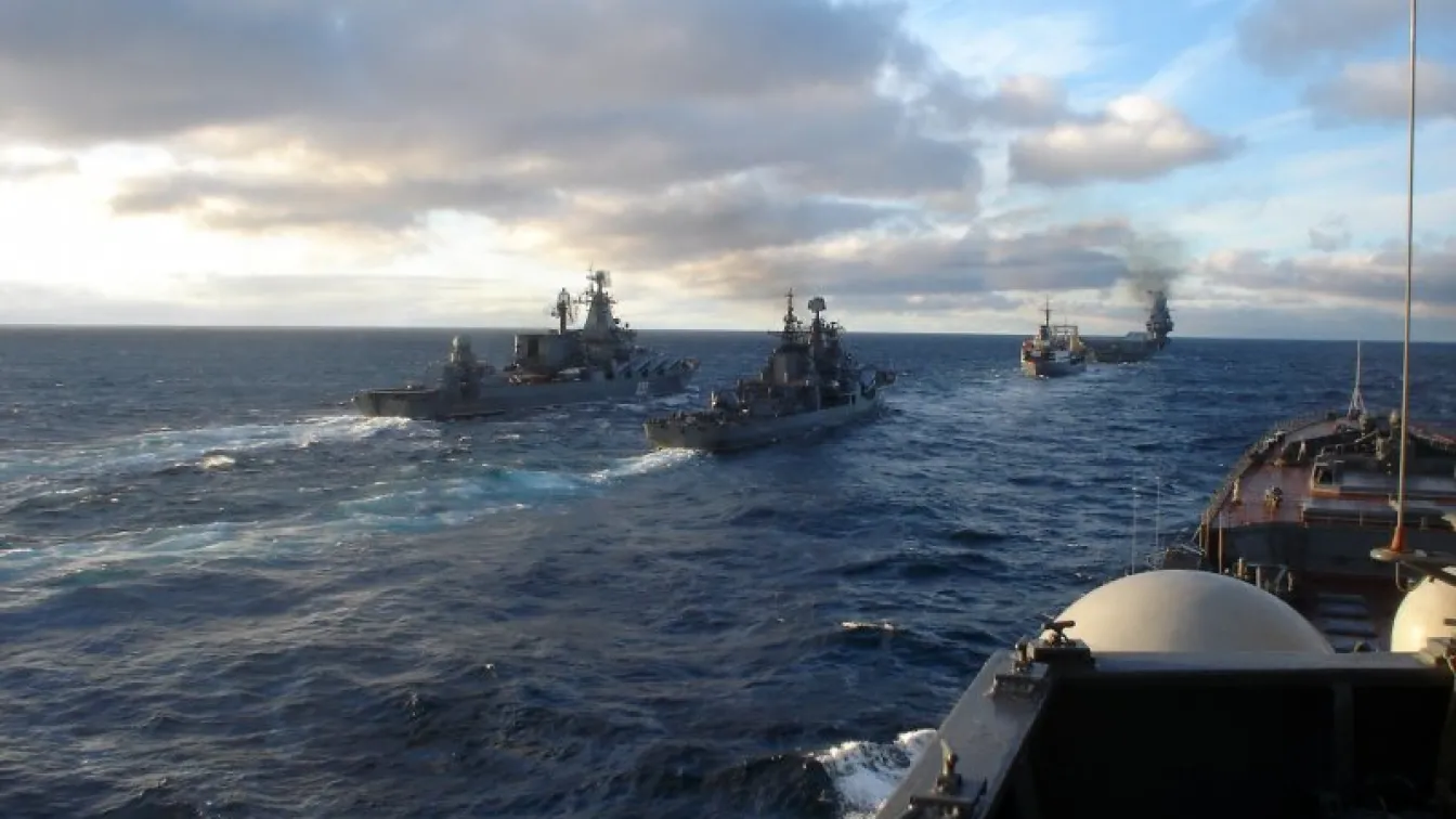 Русия концентрира общо 10 бойни кораба в Средиземно море