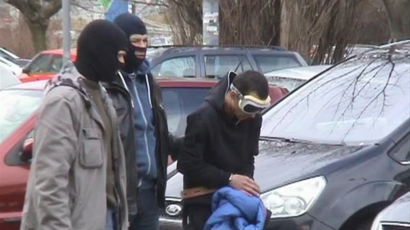 Българин с тройно убийство е арестуван в Чехия (СНИМКИ и ВИДЕО)