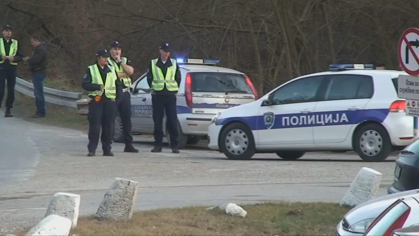 Има опасност от нови взривове във военния завод в Крагуевац