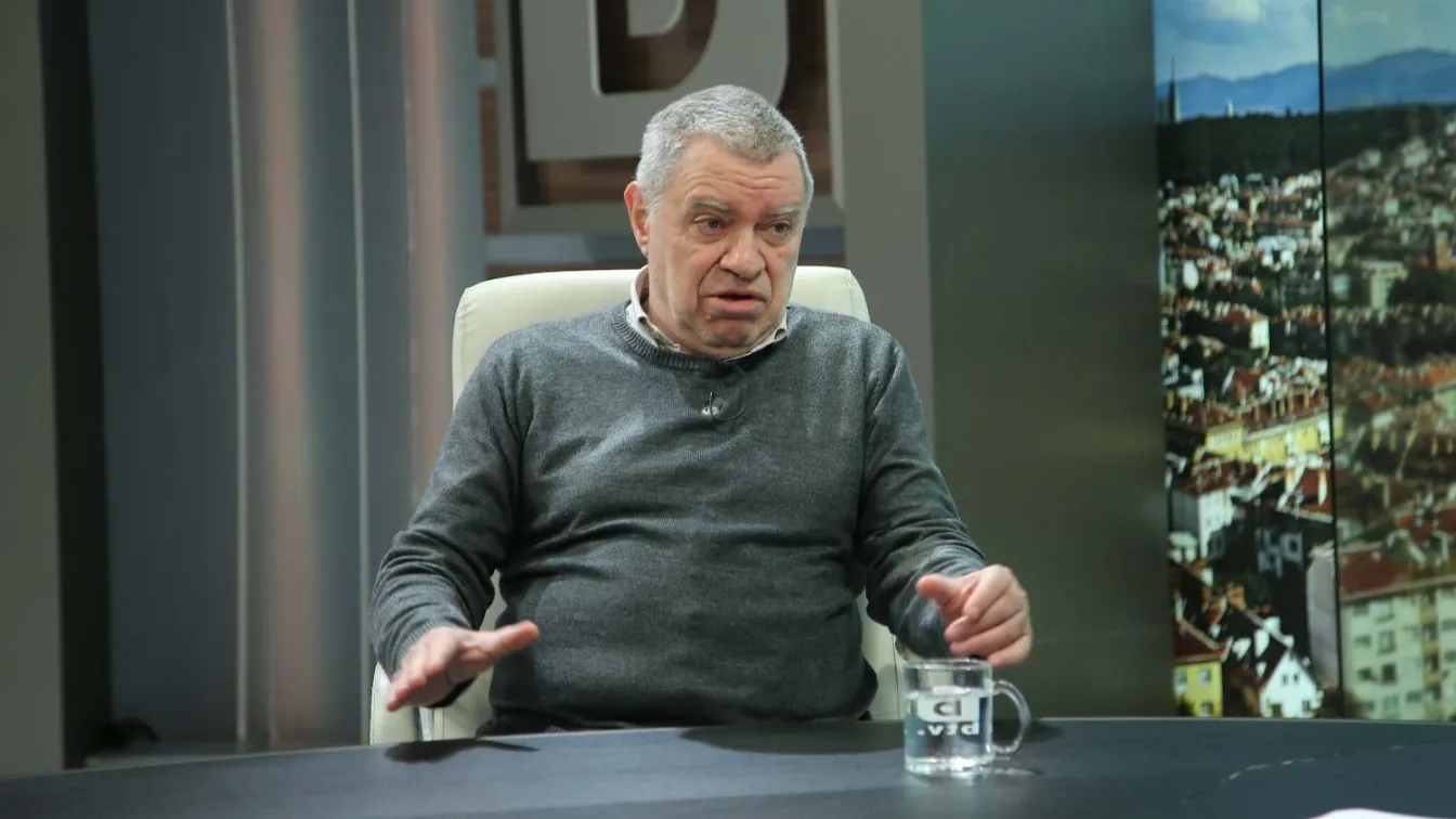 Михаил Константинов: Няма да има нови предсрочни избори, политиците се охарчиха
