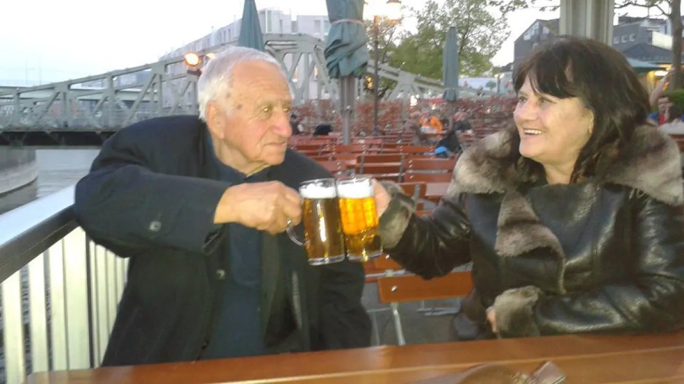 Иван Абаджиев лекуваше лаймска болест в Германия