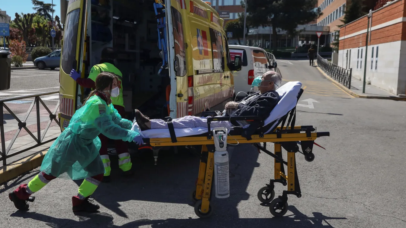 832 жертви на COVID-19 за 24 часа в Испания