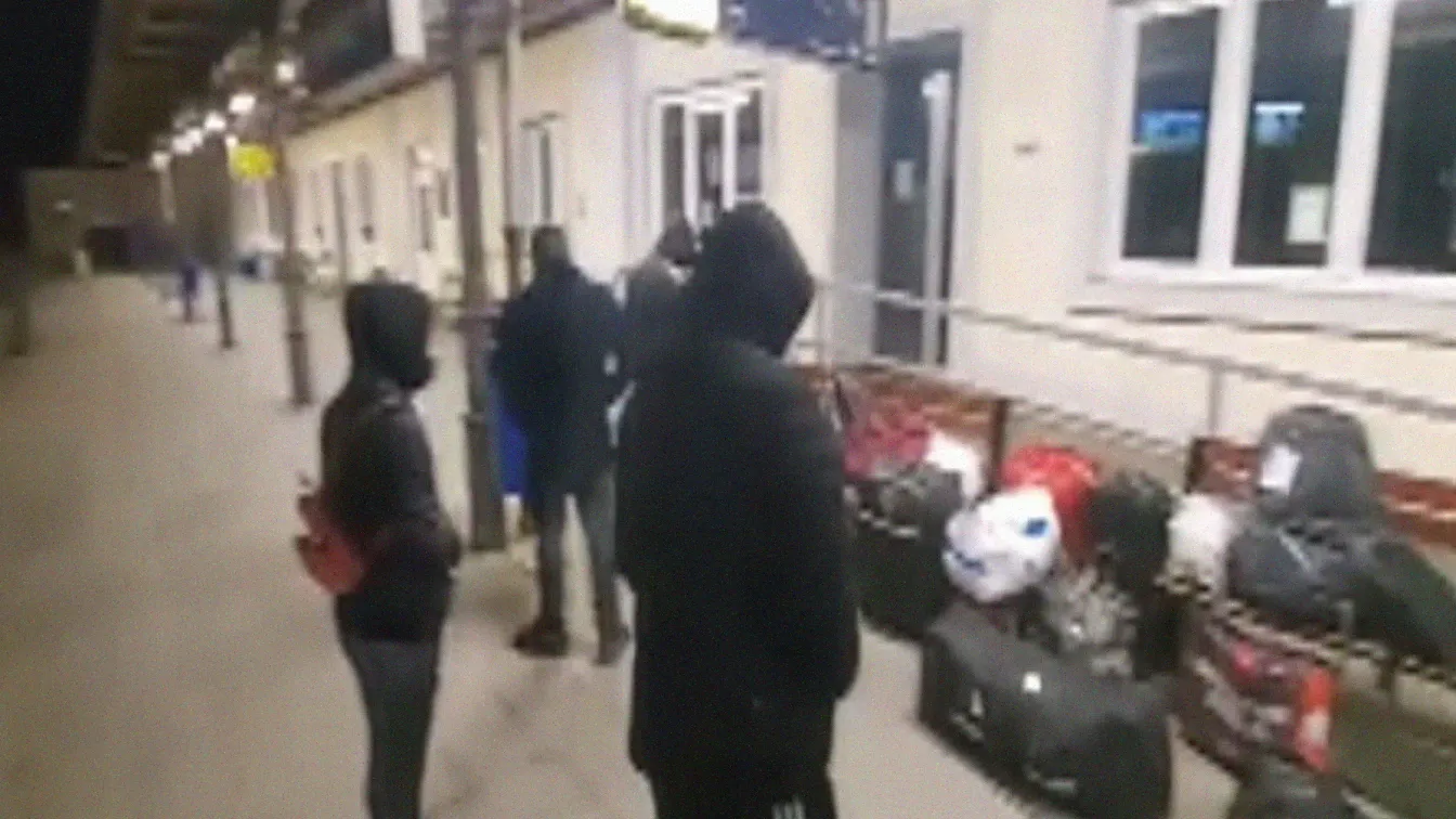Българи са блокирани на границата между Чехия и Германия