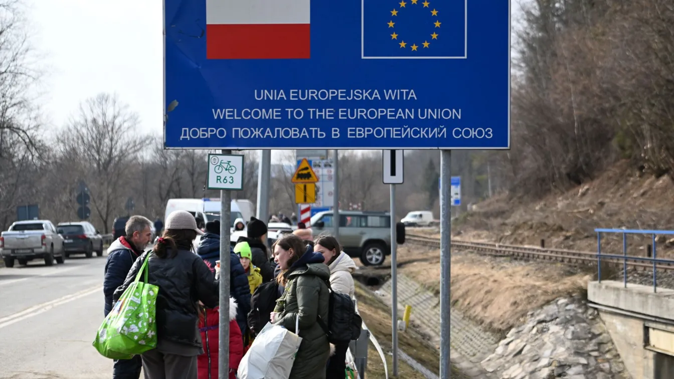 Почти 600 000 украинци вече са влезли в Полша