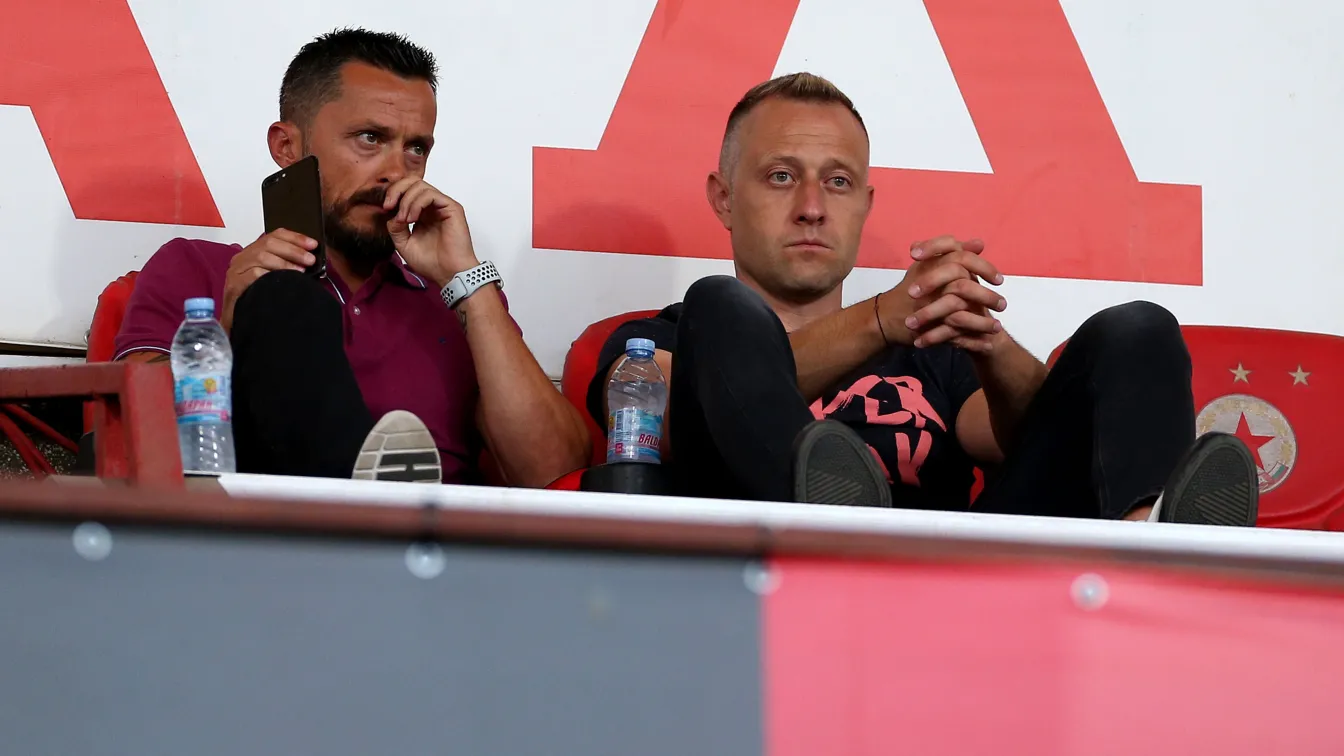 Хебър посочи изхода на Владимир Манчев