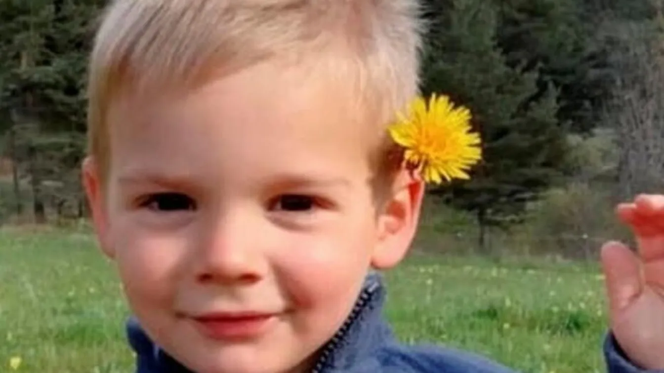 8 месеца без следа от 2-годишния Емил: Полицията блокира цяло село заради симулация (СНИМКИ)