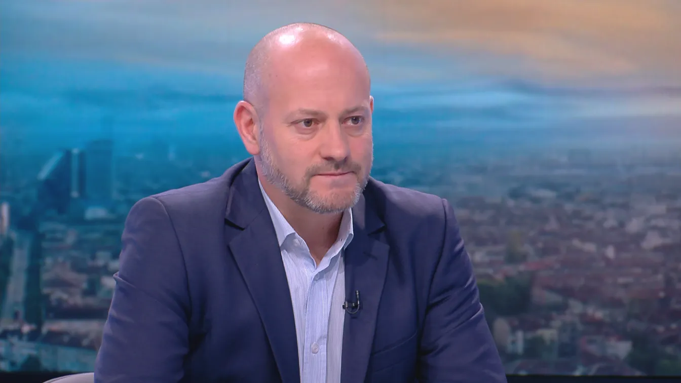 Радан Кънев: Доналд Тръмп играе „руската карта“ срещу Европа
