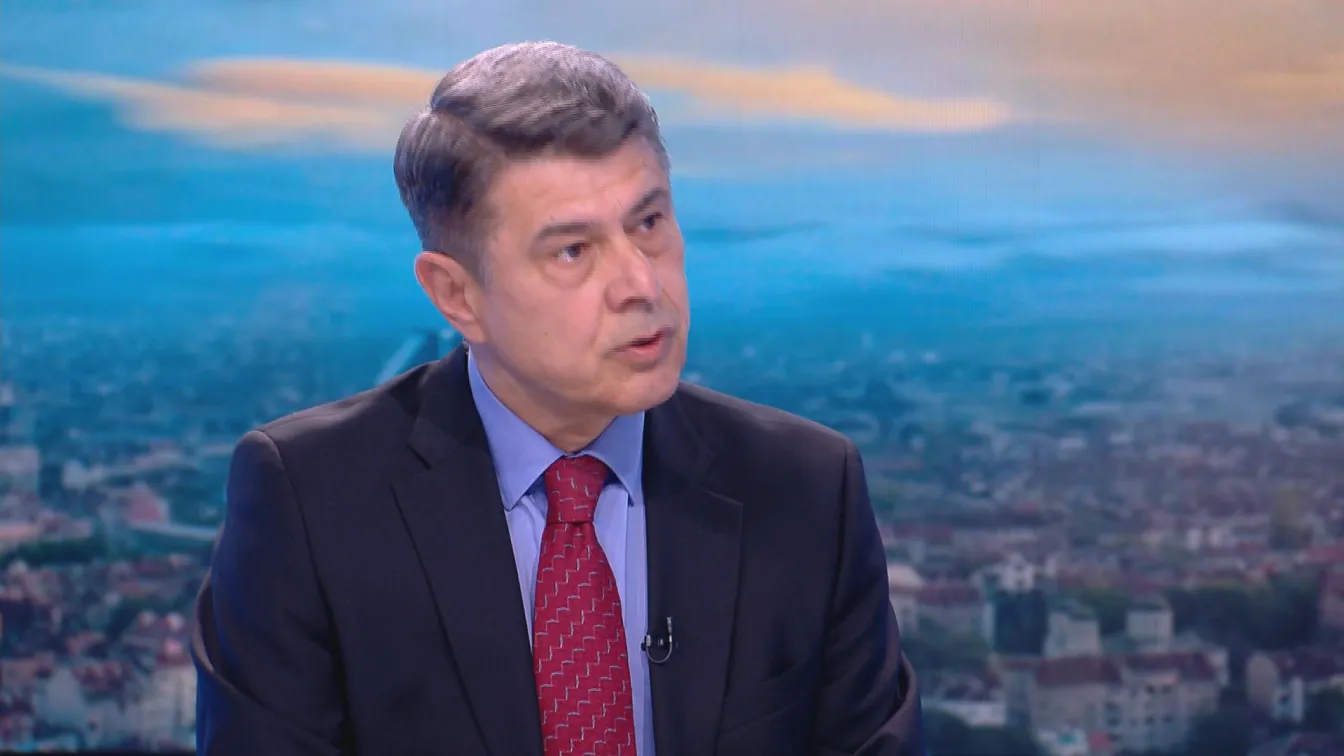 Димо Гяуров: В Европа избиват всички натрупани през годните проблеми
