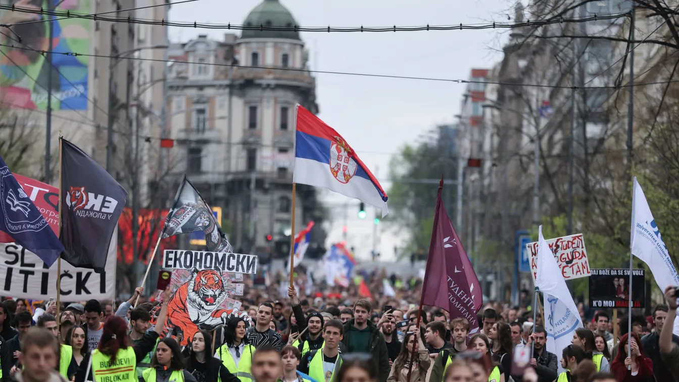 Близо година по-късно: 13 души получиха обвинения за трагедията в Нови Сад