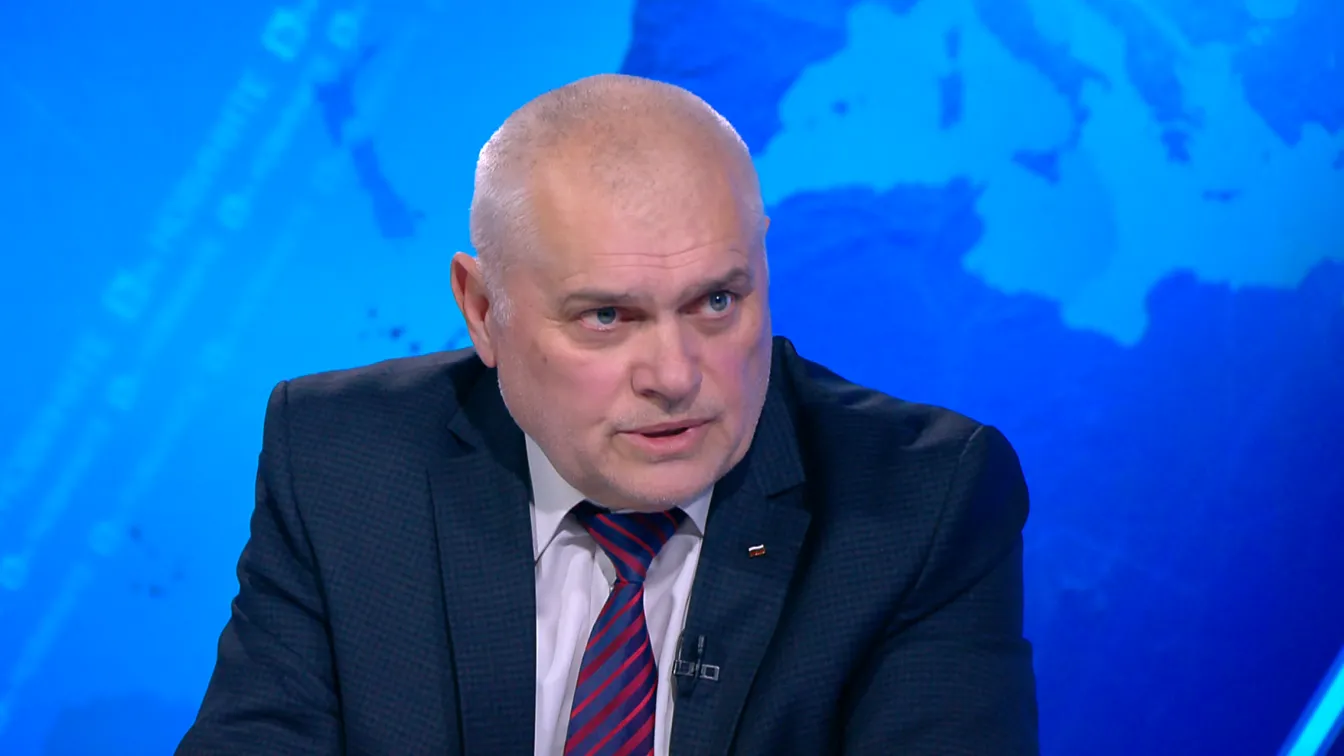 Валентин Радев за атаката към Турция: Уточненията за траекторията на ракетата са ключови
